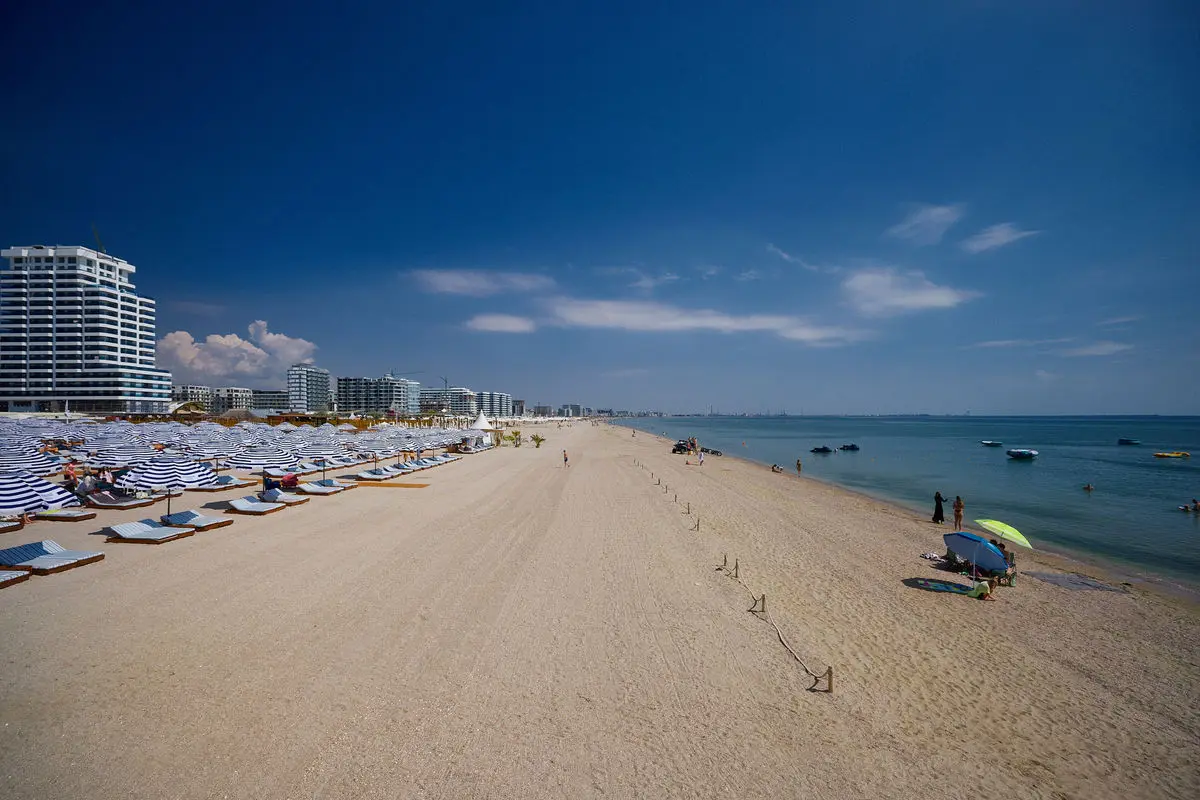 Fratelli Beach & Club